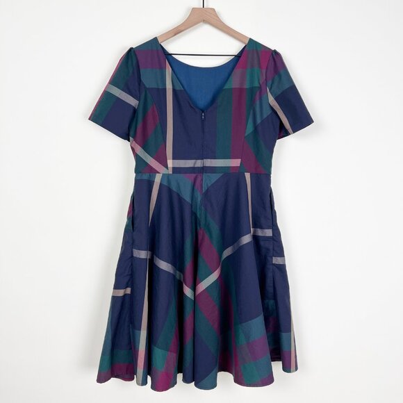 ModCloth Plaid Holiday Midi Dress Christmas Fall Winter Vintage Inspired Retro - Picture 9 of 10